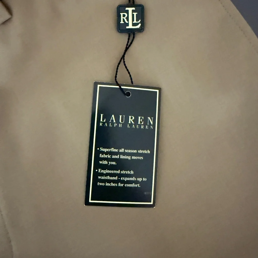 NWT- Ralph Lauren Classic Fit Total Comfort Pleated Dress Pants | 36